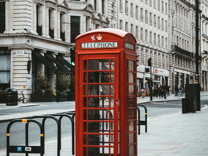 max-van-den-oetelaar-WWo0yLdxD7k-unsplash